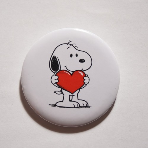 Snoopy love holding red - snoopy,