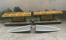 2 x Hornby 00 Gauge  R460 R464