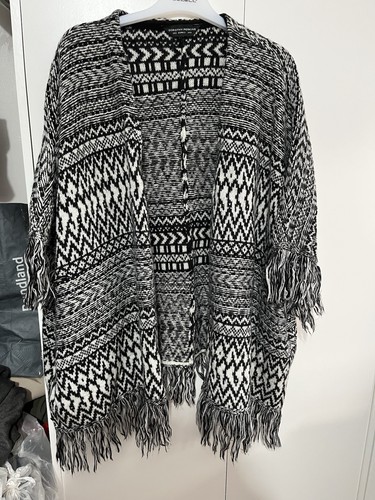 Woman cape poncho - woman’s,