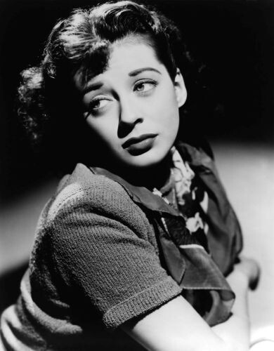 Gail russell unsigned - russell,