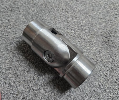 Balustrade adjustable elbow