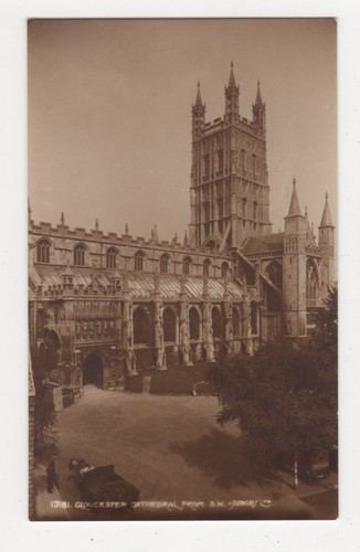 Gloucester cathedral from - cathedral, sw