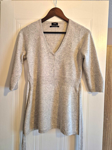 100 cashmere grey v neck - f&f, 100%