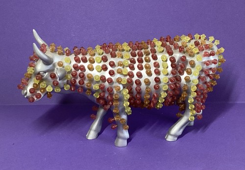 Cow parade atempting to - parade,