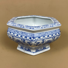 Oriental Decorative Planter Plant Pot Ceramic Blue White Floral Pattern Hexagon