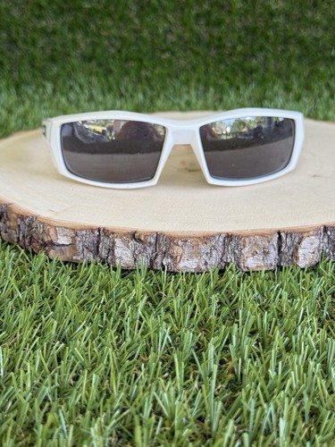 Oakley canteen sunglasses - oakley,