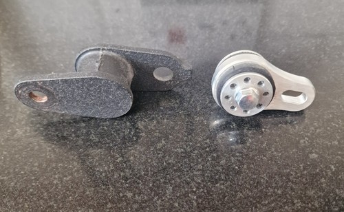 250 exhaust brackets pair - brackets,