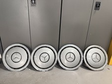 Mercedes Benz W124  Hub Caps /