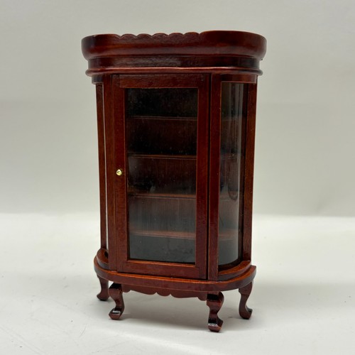 12th scale dolls house - 1:12th,