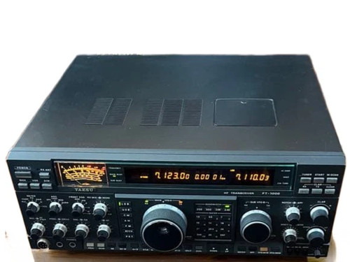Yaesu 1000 base station - yaesu,