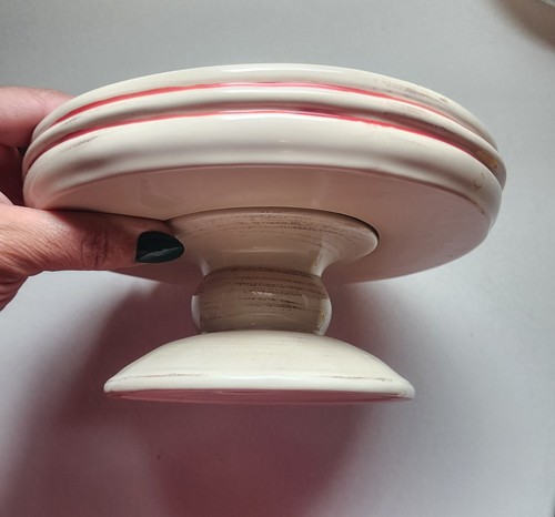Vintage white ceramic pedestal - white,