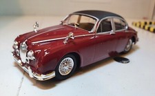 1:43 Jaguar Mark II 2