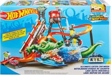 Hot Wheels FTB67 City Gator Car Wash Connectable Play Set with Diecast and Car
