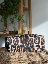 Victoria secret make - up, bag