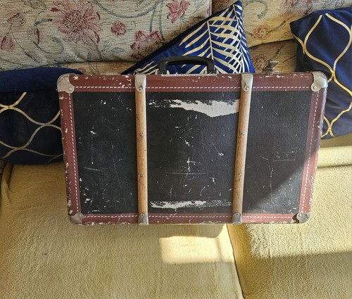 Vintage black brown suitcase - black,