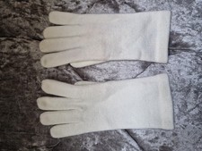 LADIES NEW CREAM GLOVES Marks