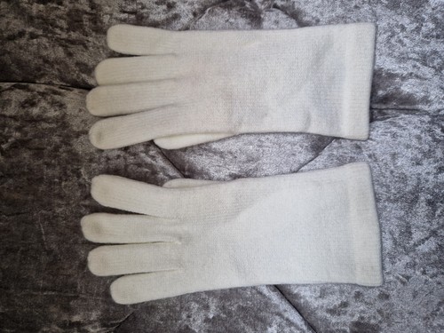 Ladies new cream gloves marks - cream,