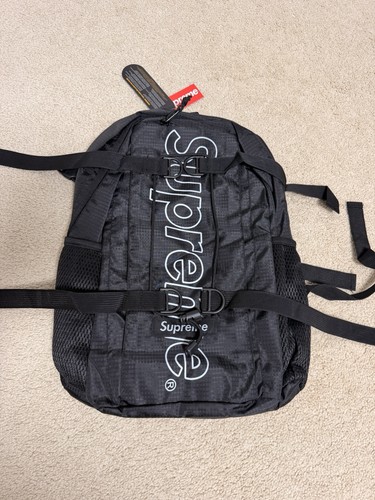 Supreme back pack black - back,
