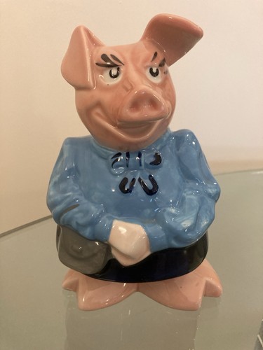 Wade natwest pigs lady - wade,
