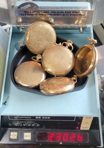 Huge lot 230 grams - huge,