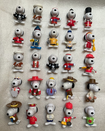Mcdonald happy meal snoopy - happy,