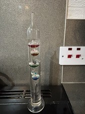 30cm tall Free standing