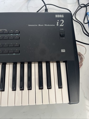 Korg midi keyboard - i2, music