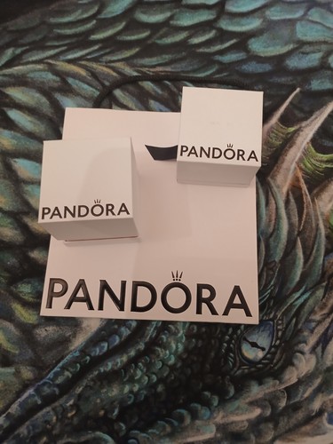 Pandora gift box set - pandora,