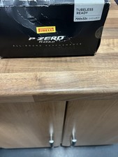 Pirelli zero race - p, tubeless