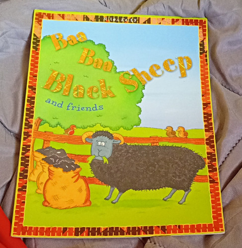 Miles kelly baa black - miles,