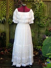 VINTAGE 1980s DONERICA LACE