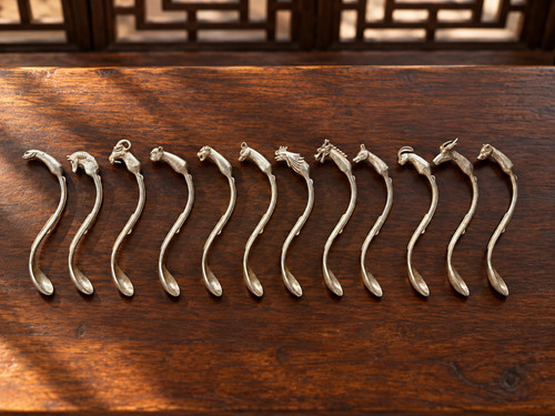 Set silver metal spoons - set,