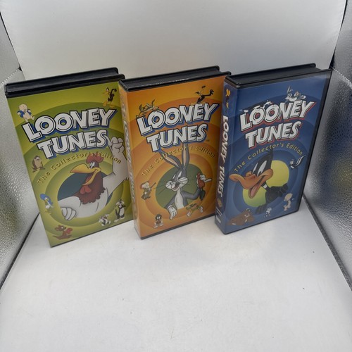Looney tunes vhs tapes - looney,