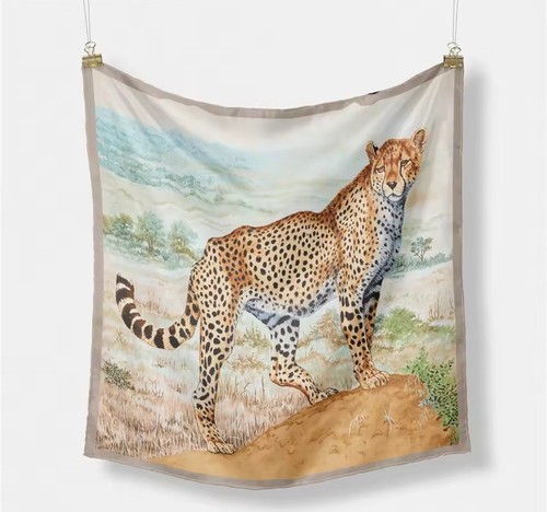 Silk feel square wildlife - square,