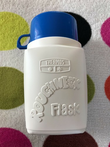 Vintage thermos plastic - thermos,