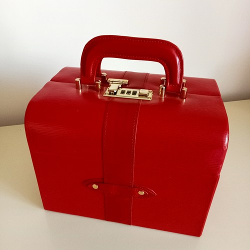 New red piece vanity - red, 3