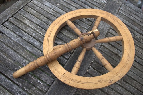 Spinning wheel drive fly - spinning,