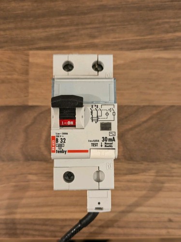 Used legrand 32amp 30ma - legrand,