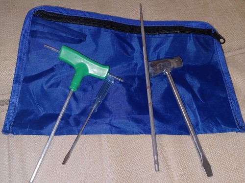 Chainsaw tool kit pieces - kit,