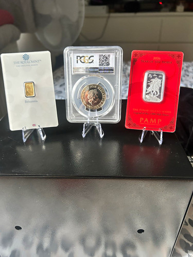 Clear acrylic tabletop - acrylic, display