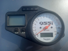 TRIUMPH 955I DAYTONA SPEED TRIPLE SPEEDO CLOCKS  2003