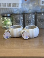 Pair of speckled cream chunky