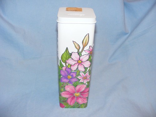 Churchills clematis shortbread - churchills,