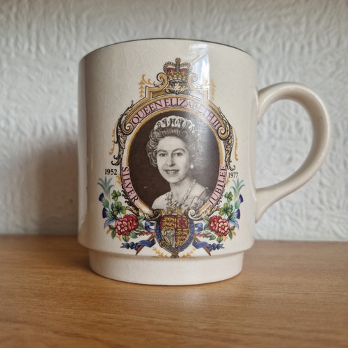 Vintage queen elizabeth silver - vintage,
