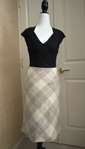 Euc burberry wool - euc, classic