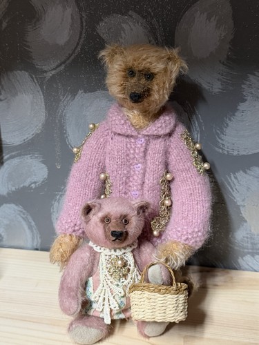 Artist hand made teddy bear - hand,
