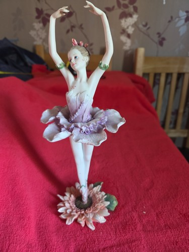 Lladr nao figure ballerina - nao,