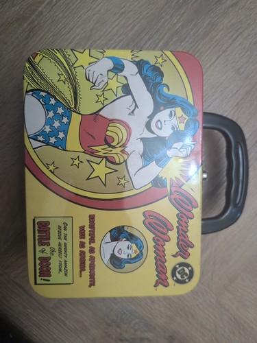Vintage wonder woman - wonder, lunch