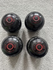 Almark clubmaster bowls size 5 Medium, X4 With 5th Spare