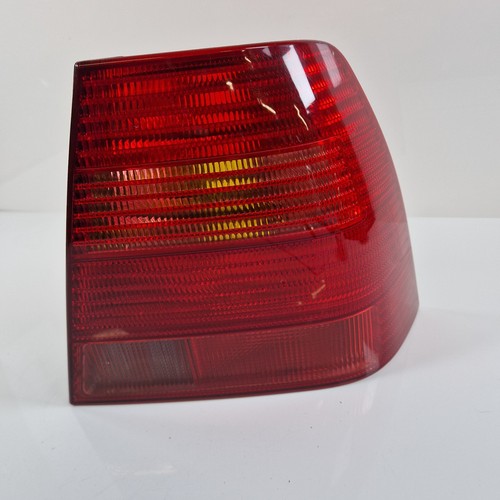 Bora 1j2 rear - tail, light